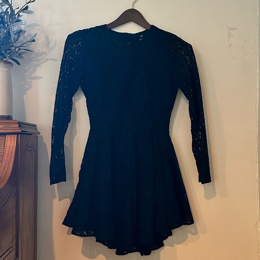 H&M Black Lace Long Sleeve Skater Dress Size 6